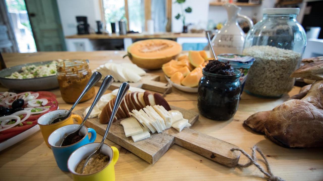 Karma Hostel Martvili Eksteriør bilde